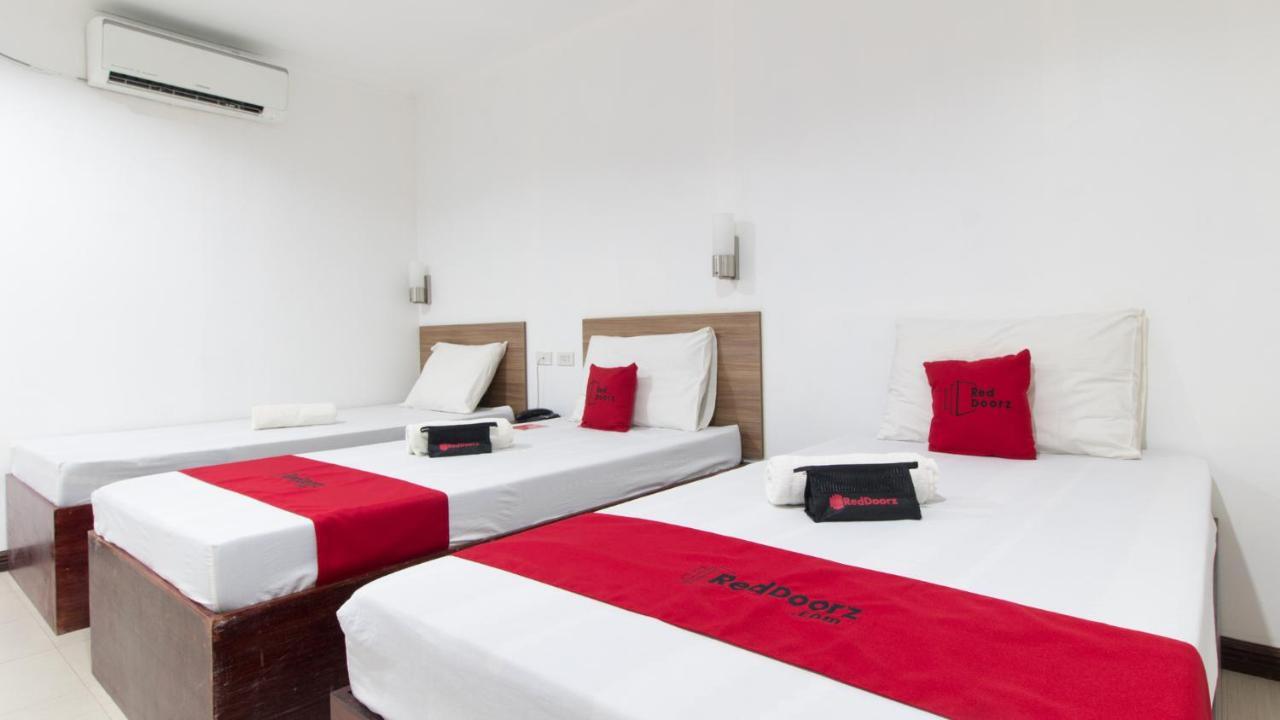 Reddoorz Plus Near Vigan City Commercial Center Buitenkant foto